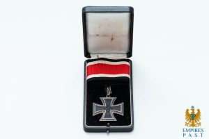Cased L/12 Juncker Knights Cross