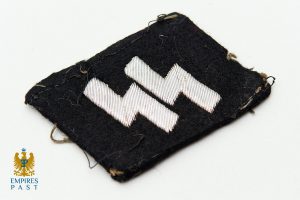Bullion SS Collar Tab