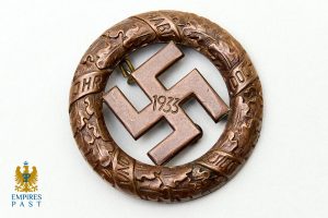 1933 Gau München Badge