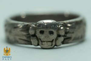 SS Totenkopf Ring - Heinrich Becker 20.4.38